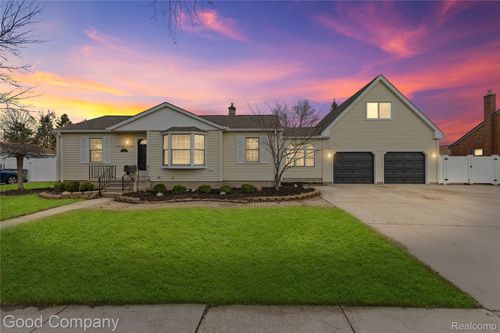 28280 Roy Street, St Clair Shores, MI, 48081 | Card Image