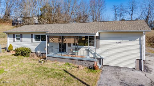 3216 Brownlow Rd, Kingsport, TN, 37660-2173 | Card Image