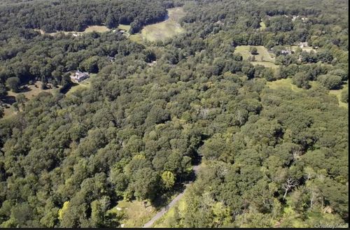 572 Cross River Rd, Katonah, NY, 10536-3517 | Card Image