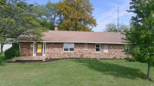 611 E Hawley St, Oxford, IN, 47971-8557 | Card Image