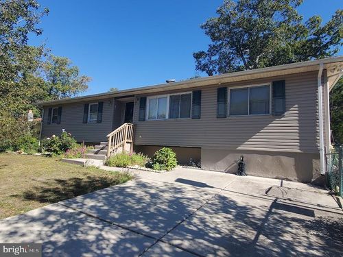 111 Huckleberry Ln, BROWNS MILLS, NJ, 08015-5901 | Card Image