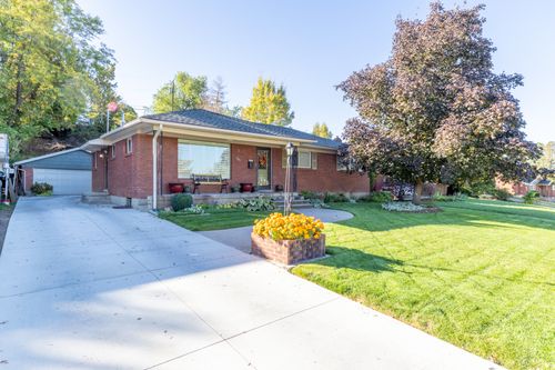 695 33rd St, Ogden, UT, 84403-0626 | Card Image