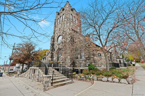 217 E Commerce St, Milford, MI, 48381-1982 | Card Image