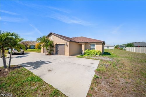 2820 Sw 7th Pl, Cape Coral, FL, 33914-4621 | Card Image