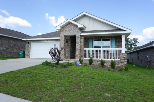 4703 Airmen Dr, Crestview, FL, 32539-8418 | Card Image