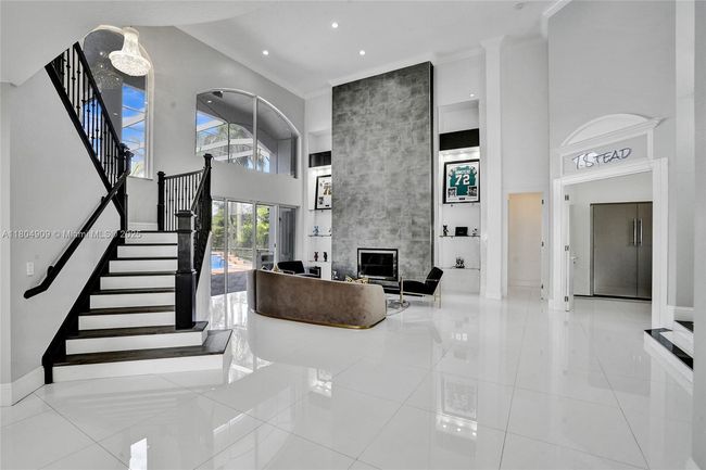 10457 Laurel Rd, House other with 6 bedrooms, 6 bathrooms and null parking in Davie FL | Image 6