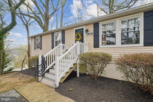 3906 Chesapeake Ave, CHESAPEAKE BEACH, MD, 20732-4124 | Card Image