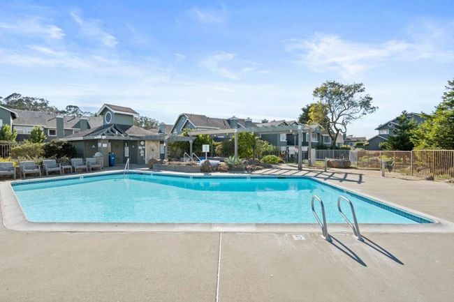 156 Treeview Dr, Townhouse with 2 bedrooms, 3 bathrooms and 2 parking in Daly City CA | Image 40