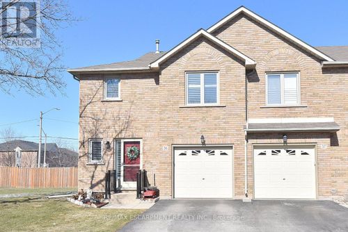 36-2774 King St E, Hamilton, ON, L8G1J4 | Card Image