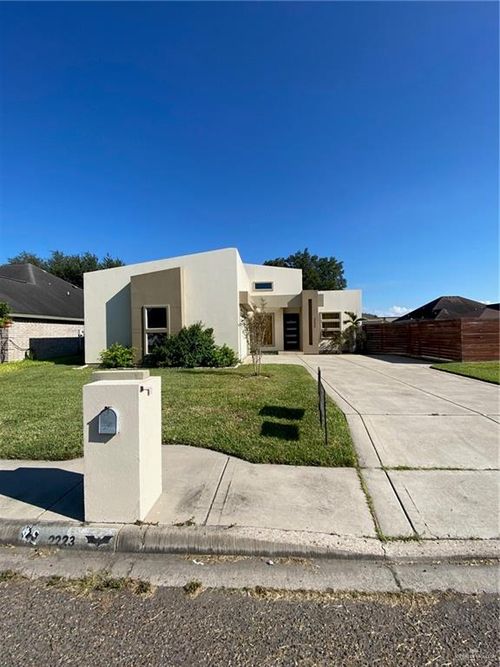 2223 Isiah St, Edinburg, TX, 78542-3846 | Card Image