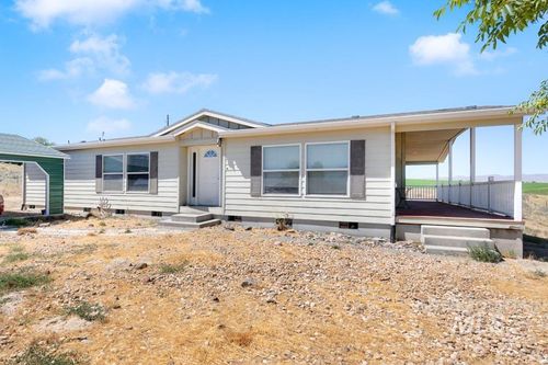 4370 S Road D, Vale, OR, 97918-5076 | Card Image
