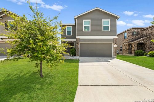 7331 Monets Gdn, San Antonio, TX, 78218-3121 | Card Image