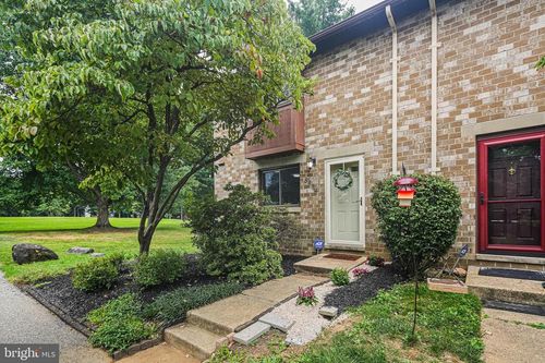 6924 Knighthood Ln, COLUMBIA, MD, 21045-4801 | Card Image