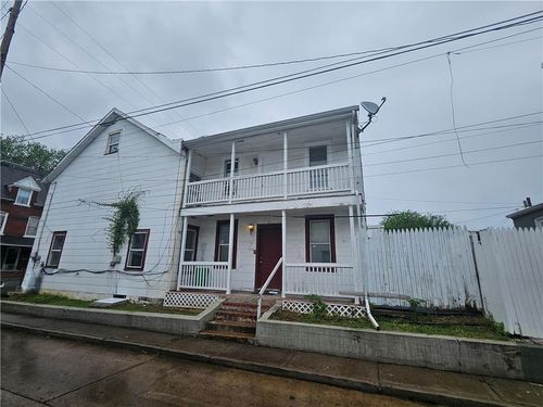 526 W Liberty St, Allentown, PA, 18102-2910 | Card Image