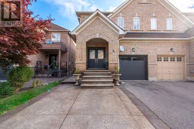 9 Martina Cres, House other with 3 bedrooms, 4 bathrooms and 3 parking in Woodbridge ON | Image 3