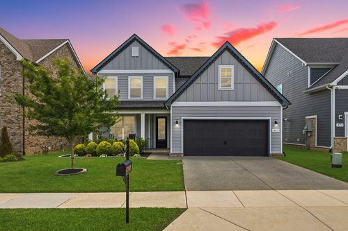 467 Black Walnut Dr, Gallatin, TN, 37066-4983 | Card Image