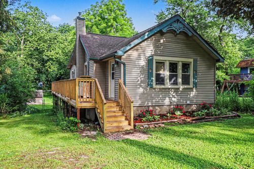 471 Elkinford Dr, White Lake, MI, 48383-2925 | Card Image