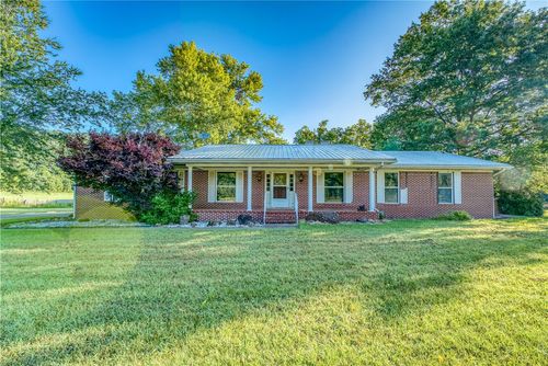 8828 Highway 412, Green Forest, AR, 72638-9766 | Card Image