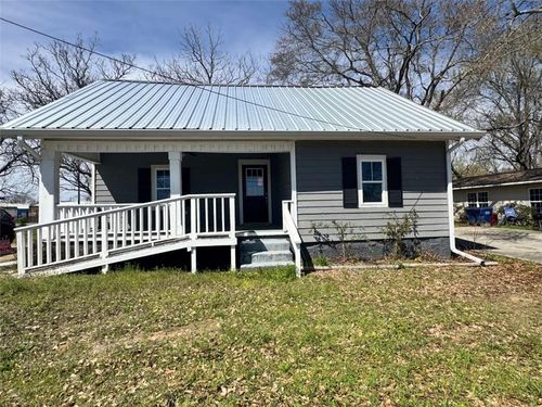74 Martin Luther King Jr Dr, winder, GA, 30680-2319 | Card Image