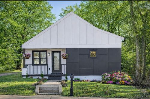 2707 Morena St, Nashville, TN, 37208-3250 | Card Image