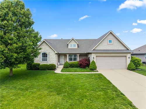 804 Lambert Dr, Piqua, OH, 45356-5425 | Card Image
