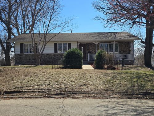 812 10th Ave, Fulton, IL, 61252-1305 | Card Image