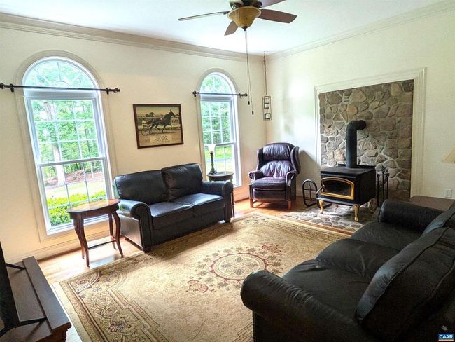 5205 W Hoover Rd, House other with 4 bedrooms, 4 bathrooms and null parking in REVA VA | Image 25