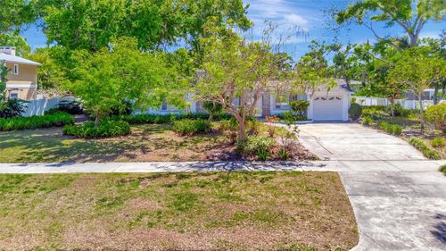 6348 7th Ave N, ST PETERSBURG, FL, 33710-6912 | Card Image
