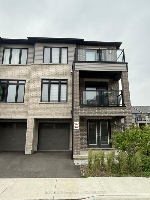 1014-585 Colborne St, Brantford, ON, N3S0K4 | Card Image