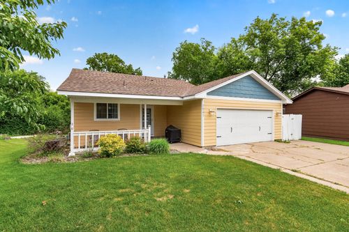 7941 Girard Ct N, Brooklyn Park, MN, 55444-2070 | Card Image