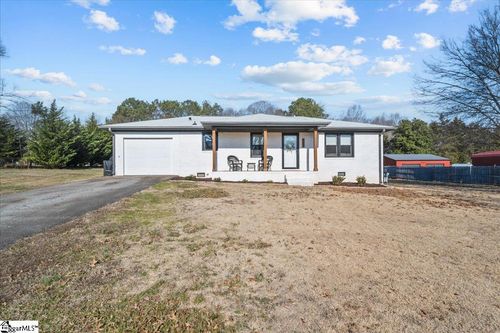 117 Oak Brook Dr, Liberty, SC, 29657-8732 | Card Image