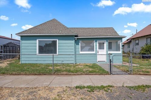 106 W Birch Ave, Ritzville, WA, 99169-1207 | Card Image