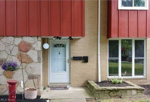 1b-27901 Mills Ave, Euclid, OH, 44132-3033 | Card Image