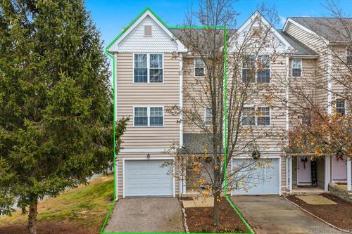 7-7 Forestview Dr, Norwich, CT, 06360-7523 | Card Image