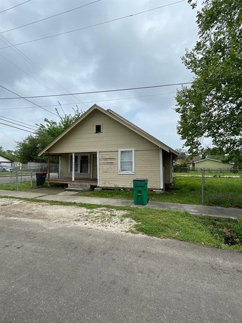 1400 Carlton St, Baytown, TX, 77520-6907 | Card Image