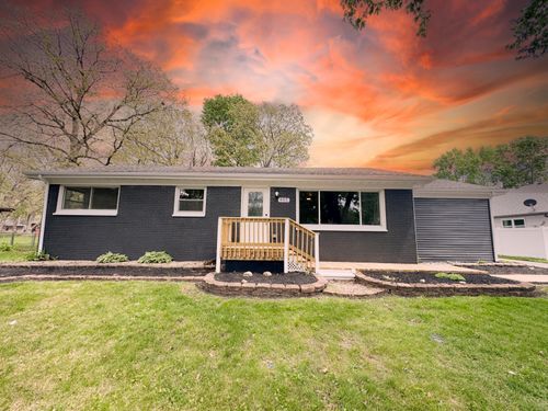 405 Cedar St Nw, Demotte, IN, 46310-9556 | Card Image