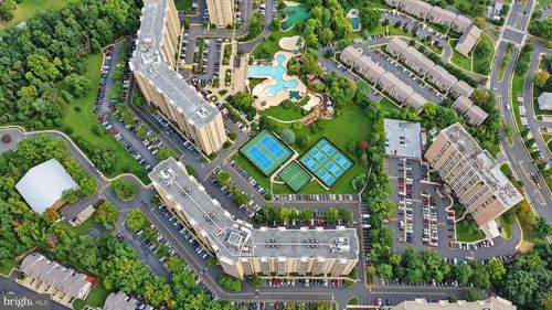 301-307 Yoakum Pkwy, ALEXANDRIA, VA, 22304-4005 | Card Image