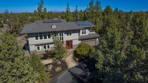 21834 Boones Borough Dr, Bend, OR, 97701-8820 | Card Image