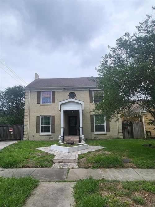 6601 Park Ln, Houston, TX, 77023-4015 | Card Image