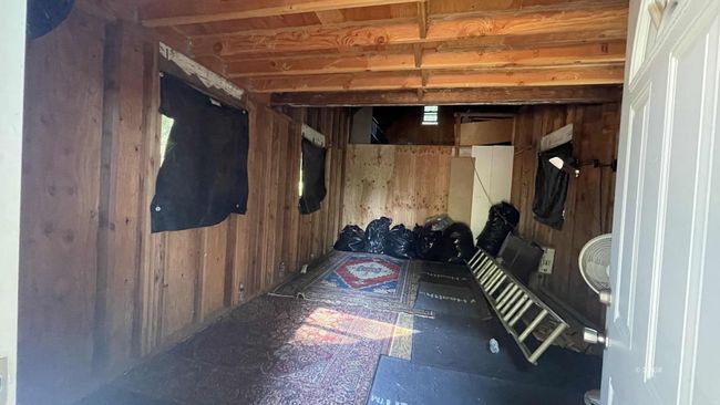 Inside unfinished home | Image 7