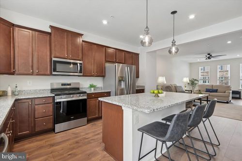 1813 Iris Ln, HANOVER, MD, 21076-2430 | Card Image