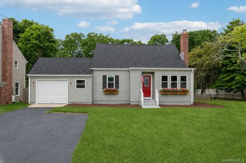 54 N Ocean Ave, Center Moriches, NY, 11934-2304 | Card Image