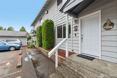 12314 121st St E, Puyallup, WA, 98374-5216 | Card Image