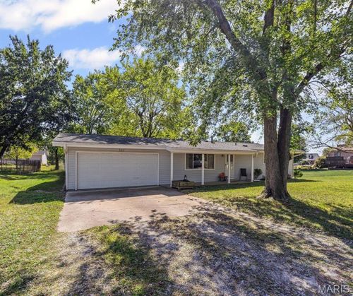 380 High Point Dr, Edwardsville, IL, 62025-5229 | Card Image