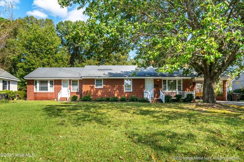 3407 E Wilson St, Farmville, NC, 27828-1676 | Card Image