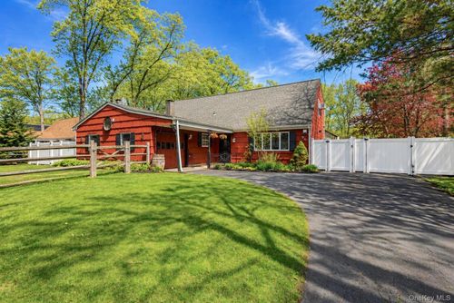 56 Bayonne Ave, Central Islip, NY, 11722-3408 | Card Image