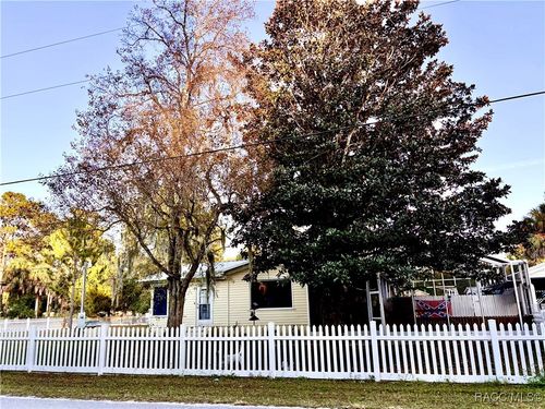 8358 W Highland St, HOMOSASSA, FL, 34448-1115 | Card Image