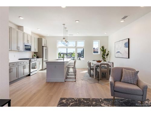 10 Oneida Ct, Denver, CO, 80230 | Card Image