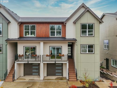 8834 Sw Serenity Ter, Beaverton, OR, 97007-6007 | Card Image