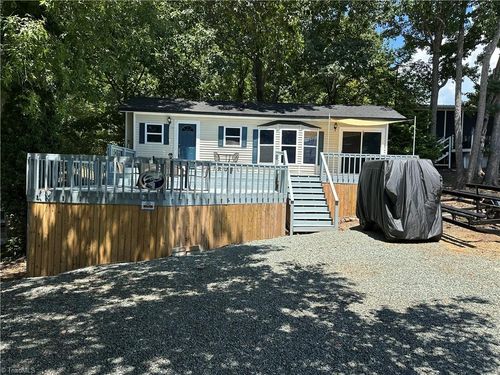 112 Cardinal Dr N, New London, NC, 28127 | Card Image